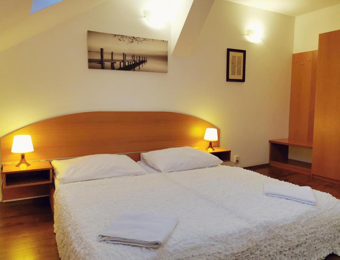 Apartment Amandment Prag Exteriör bild