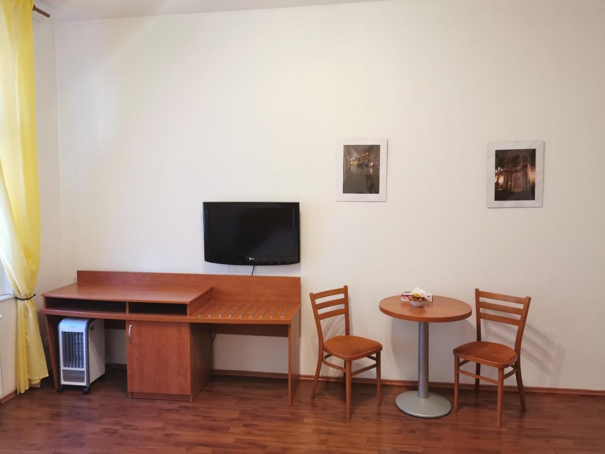 Apartment Amandment Prag Exteriör bild